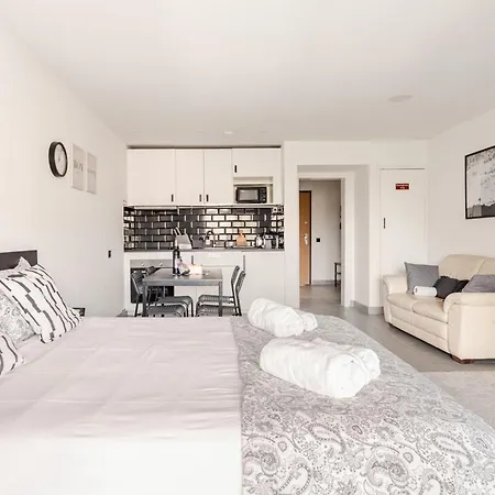 Moonlit Tide By Seareen *